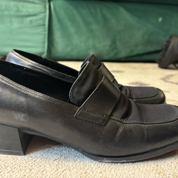 Vintage 90s /y2k black loafer heels - Picture 3 of 9